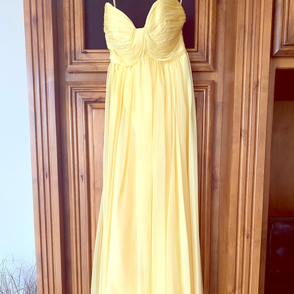 Beautiful Yellow Formal Dress! Perfect condition